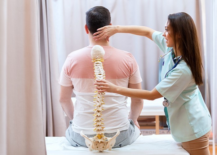 Chiropractor in Oakland 