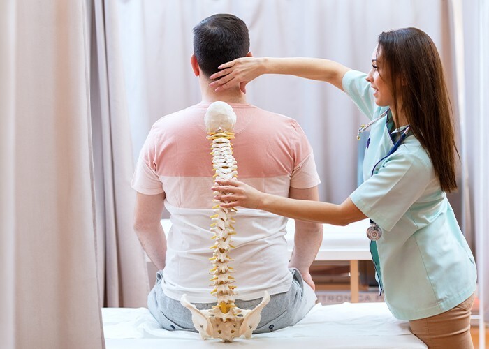 Chiropractor in Oakland 